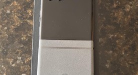 Mint
													Motorola Razr (2024) - Straight Talk, Gray, 256 GB, 8 GB, photo 5 of 9