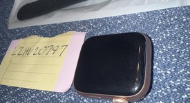 Good
													Apple Watch Series 6 44mm - Gold, A2292 - GPS, Aluminum, photo 4 of 7