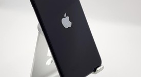Fair
													Apple iPhone SE 3rd Gen 2022 - Unlocked, Midnight, 256 GB, A2595, photo 2 of 11