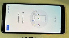 Mint
													Google Pixel 2 XL - Verizon, Black & White, 64 GB, Verizon Edition, photo 3 of 3