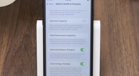 Good
													Apple iPhone SE 2nd Gen 2020 - Unlocked, Black, 128 GB, A2275, photo 3 of 8