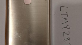 Good
													LeEco Le Pro3 - Unlocked, Gold, 64 GB, 4 GB, photo 3 of 15