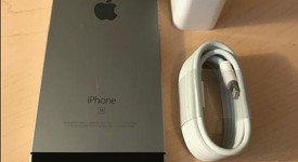 Good
													Apple iPhone SE 1st Gen 2016 - Verizon, Grey, 64 GB, A1662, photo 2 of 7