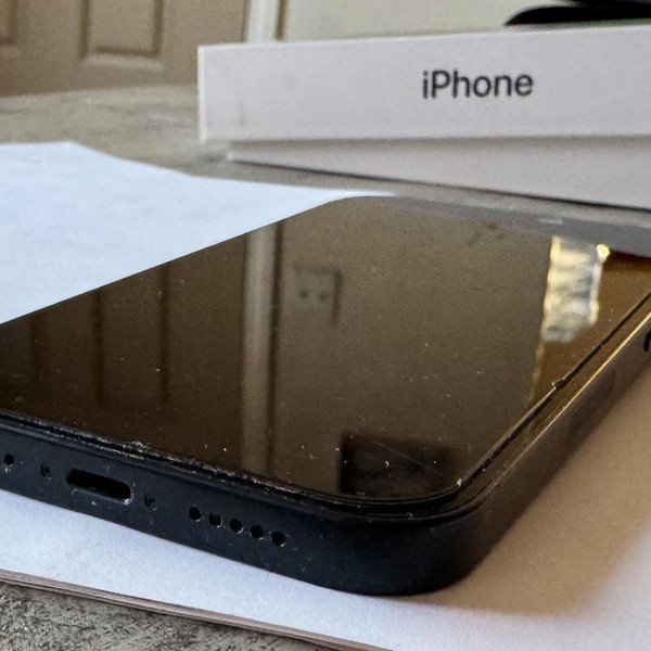Apple iPhone 14 - Unlocked, 128 GB, Midnight, A2649