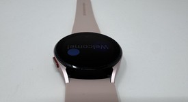 Good
													Samsung Galaxy Watch4 - Unlocked, Gold, 40mm, photo 4 of 6