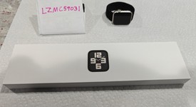 Good
													Apple Watch SE 2nd Gen 40mm - Starlight, A2722 - GPS, Aluminum, photo 2 of 9