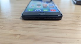 Good
													Apple iPhone SE 3rd Gen 2022 - Unlocked, Midnight, 64 GB, A2595, photo 3 of 13
