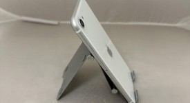 Good
													Apple iPhone SE 2nd Gen 2020 - Unlocked, White, 64 GB, A2275, photo 3 of 6