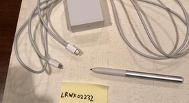 Good
													Google Pixelbook - I5, Silver, 128 GB, 8 GB, photo 1 of 6