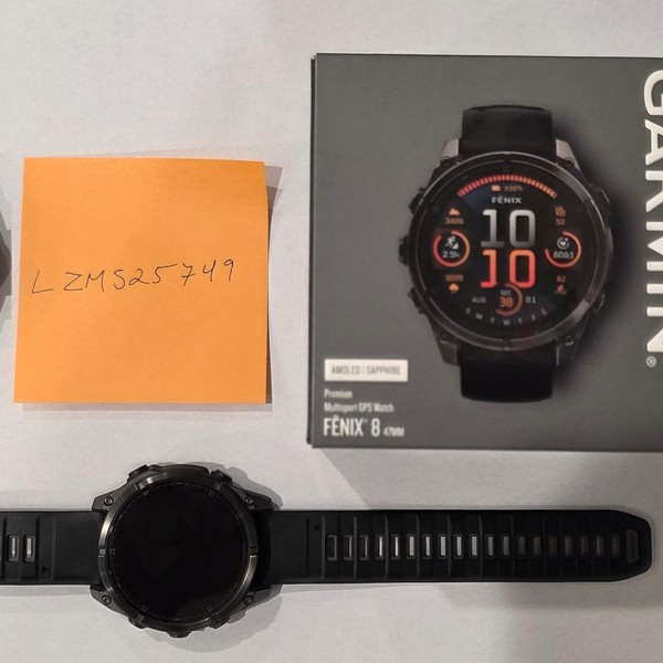 Garmin Fenix 8 - Carbon, AMOLED