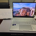 Mint Asus Zenbook 14 OLED (2025) - 1 TB, Silver, 32 GB, Intel Core Ultra 9