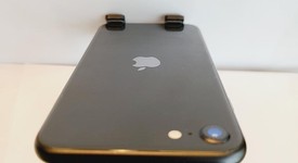 Mint
													Apple iPhone SE 2nd Gen 2020 - Unlocked, Black, 64 GB, A2275, photo 4 of 6