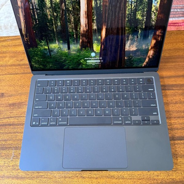 MacBook Air 2025 (M4) - 13 inch - 256 GB, Midnight, 16 GB, Apple M4