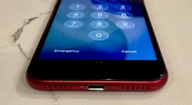 Good
													Apple iPhone SE 3rd Gen 2022 - Unlocked, Red, 64 GB, A2595, photo 4 of 9