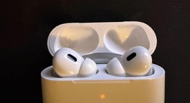 Used
													Apple AirPods Pro 2 - USB-C, photo 1 of 2