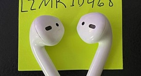 Used
													Apple AirPods 2nd Gen - Lightning Case, photo 5 of 5