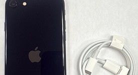 Mint
													Apple iPhone SE 3rd Gen 2022 - Unlocked, Midnight, 64 GB, A2595, photo 1 of 9