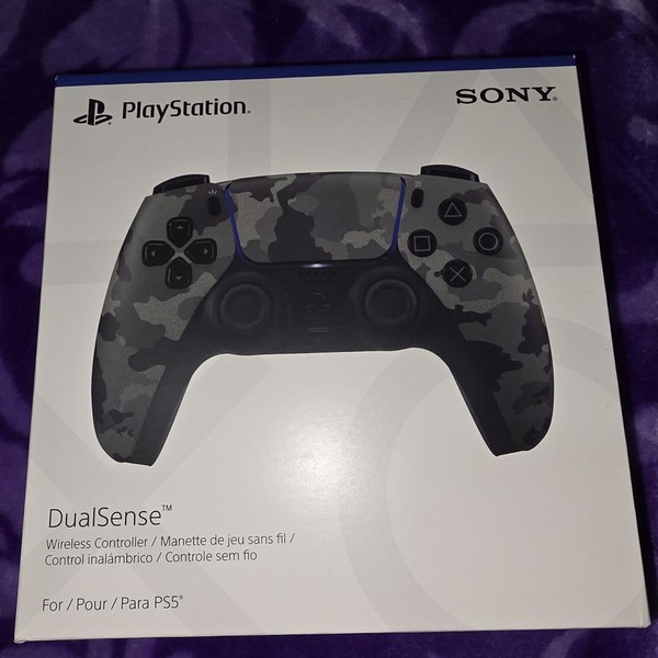 DualSense Wireless Controller - Camo