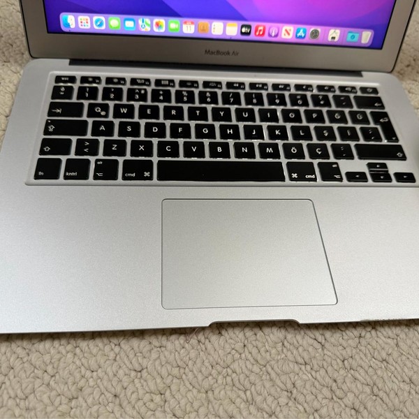MacBook Air 2017 - 13 inch - 256 GB, Silver, 8 GB, Intel Core i5
