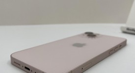 Good
													Apple iPhone 13 - Unlocked, Pink, 128 GB, A2482, photo 4 of 5