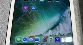 Fair
													Apple iPad 5th Gen - Wi-Fi, Silver, 32 GB, A1822, photo 2 of 13