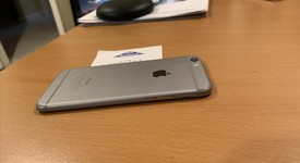 Mint
													Apple iPhone 6S - AT&T, Silver, 64 GB, A1633, photo 2 of 7
