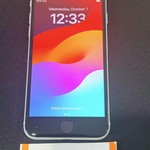 Good Apple iPhone SE 2nd Gen 2020 - Unlocked, 128 GB, White, A2275