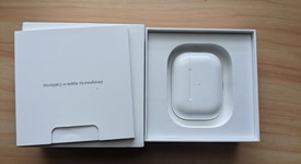 Used
													Apple AirPods Pro 2 - Lightning, photo 3 of 8