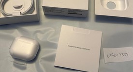 Used
													Apple AirPods 3rd Gen - Lightning Case, photo 1 of 3