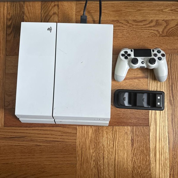 PlayStation 4 Slim - 500 GB, White