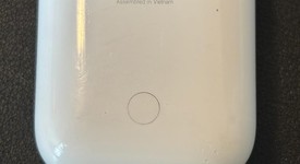 Used
													Apple AirPods 2nd Gen - Wireless Case, photo 5 of 5