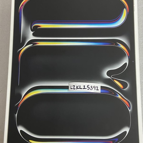 Apple iPad Pro 13 inch (M4) 2024 - Unlocked, 256 GB, Silver, 8 GB, A2926, Standard Glass