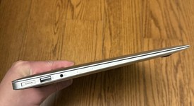 Good
													MacBook Air 2017 - 13" - I5, Silver, 128 GB, 8 GB, photo 3 of 9