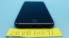 Mint
													Apple iPhone 7 - Unlocked, Black, 32 GB, A1660, photo 3 of 7