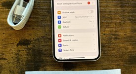 Mint
													Apple iPhone 13 - Unlocked, Starlight, 128 GB, A2482, photo 1 of 9