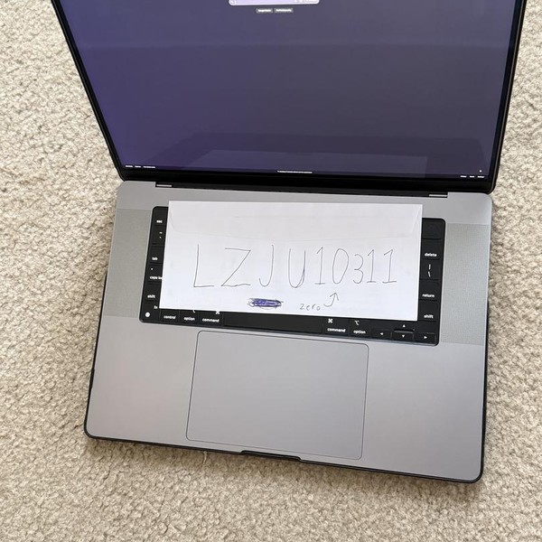 MacBook Pro 2023 - 16 inch - 1 TB, Silver, 64 GB, Apple M2 Max