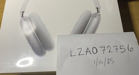 New
													Apple AirPods Max - Silver, photo 1 of 6
