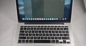 Good
													MacBook Pro 2015 (Retina) - 13" - Silver, 256 GB, 8 GB, photo 2 of 13