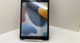 Good
													Apple iPad 8th Gen - Wi-Fi, Gray, 32 GB, A2270, photo 1 of 5