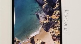 Good
													Google Pixel 2 XL - Unlocked, Black & White, 64 GB, Google Edition, photo 1 of 3