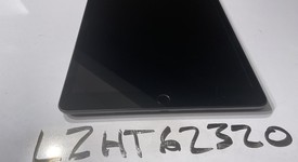 Mint
													Apple iPad 9th Gen - Unlocked, Gray, 64 GB, A2603, photo 2 of 6