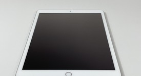 Good
													Apple iPad 8th Gen - Unlocked, Silver, 32 GB, A2428, photo 4 of 7