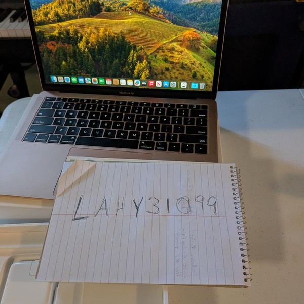 MacBook Air 2019 - 13 inch - 256 GB, Gold, 8 GB, Intel Core i5