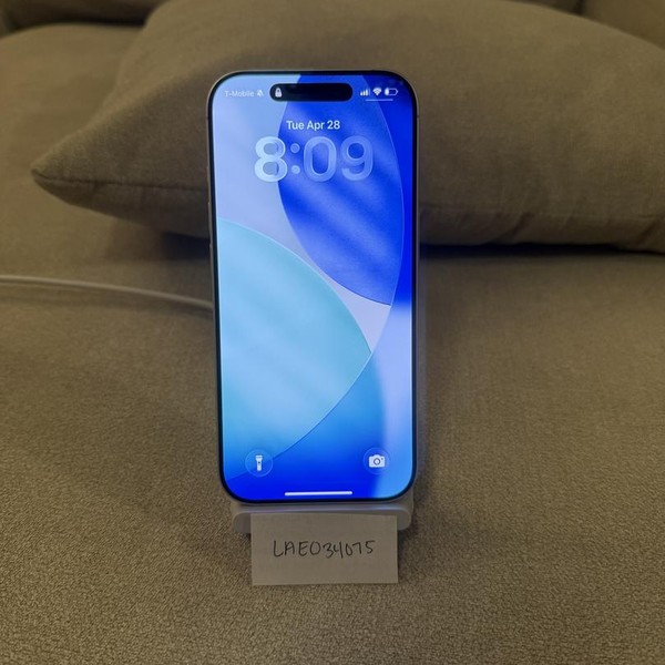 Apple iPhone 17 - Unlocked, 256 GB, White, A3258