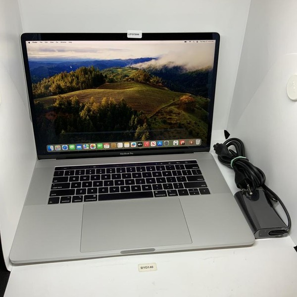 MacBook Pro 2019 - 15 inch - 512 GB, Silver, 16 GB, Intel Core i9