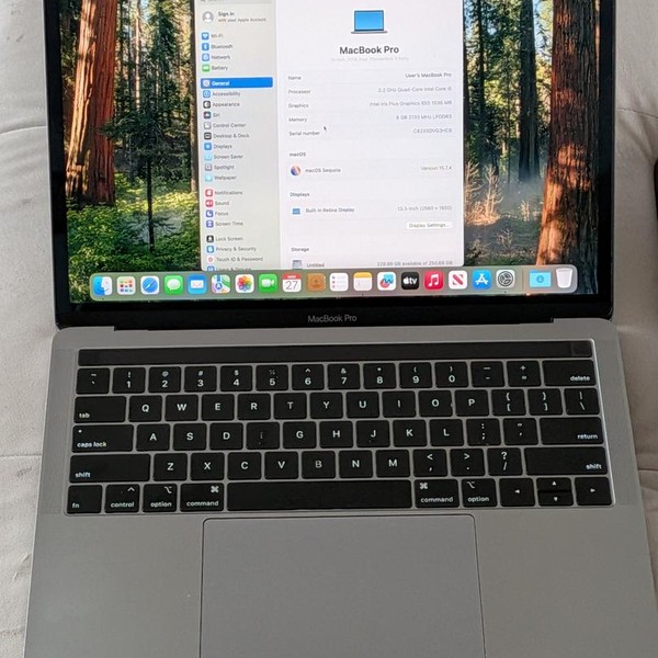 MacBook Pro 2018 (With Touch Bar) - 13 inch - 256 GB, Gray, 8 GB, Intel Core i5
