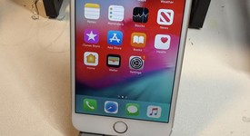 Good
													Apple iPhone 6 Plus - Unlocked, Gold, 64 GB, A1522, photo 6 of 6