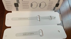 Good
													Apple Watch Series 4 40mm - Unlocked, Silver, A1975 - Cellular, Aluminum, photo 4 of 7