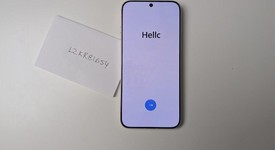 Mint
													Oppo Find X8 - Unlocked Non-US, Shell Pink, 512 GB, 16 GB, photo 3 of 7