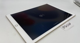 Fair
													Apple iPad Pro 12.9" 2nd Gen 2017 - Unlocked, Gold, 256 GB, photo 1 of 4